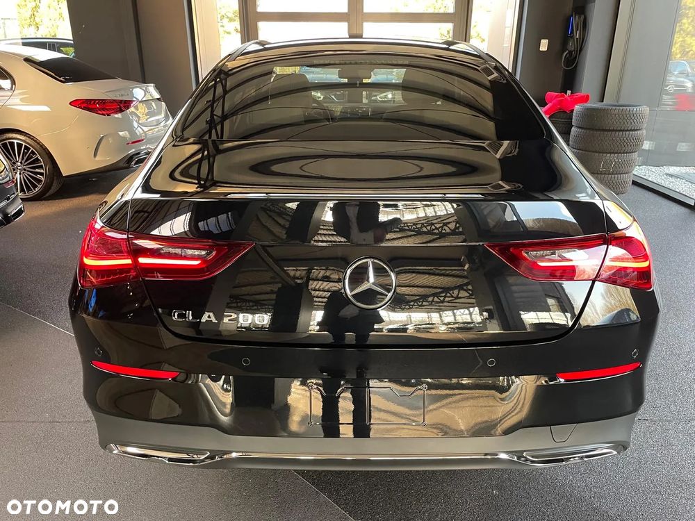 Mercedes-Benz CLA 200 Progressive 7G-DCT - 5