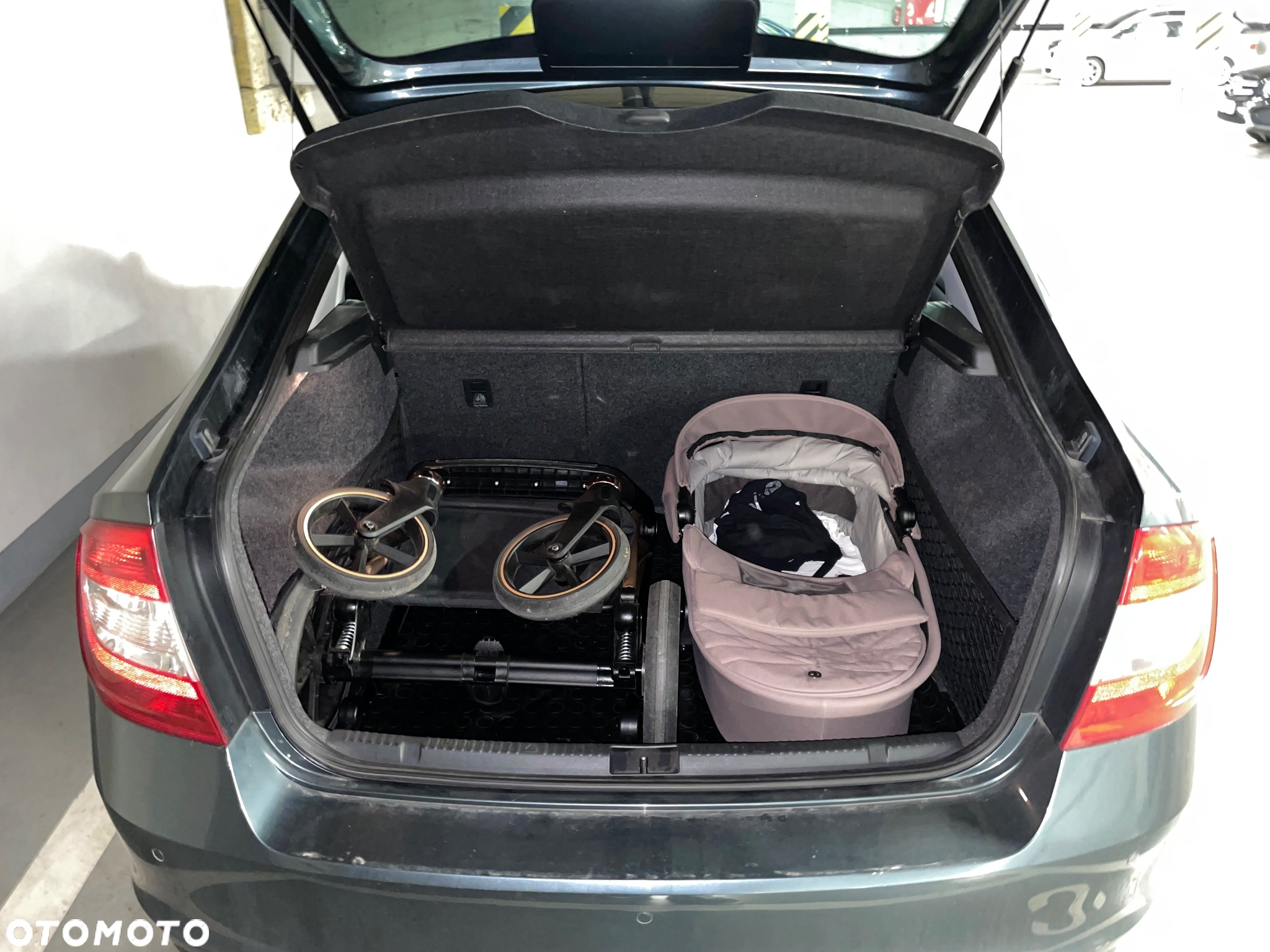 Skoda RAPID 1.2 TSI Ambition - 9