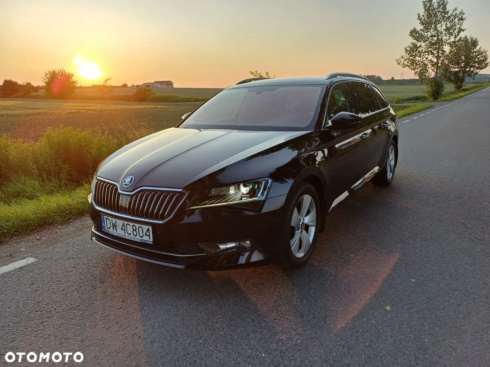 Skoda Superb 2.0 TDI Ambition - 2