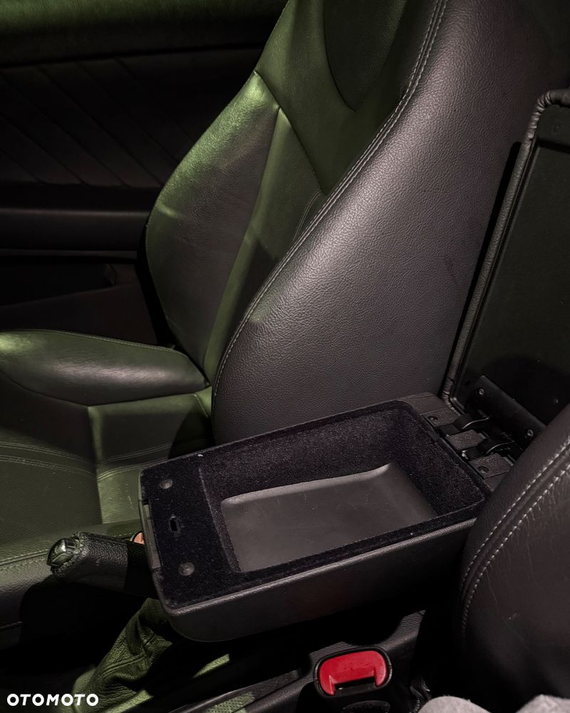 Alfa Romeo GT 1.9JTD 16V Black Line - 21