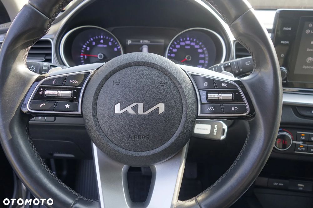 Kia Ceed 1.5 T-GDI M DCT - 17