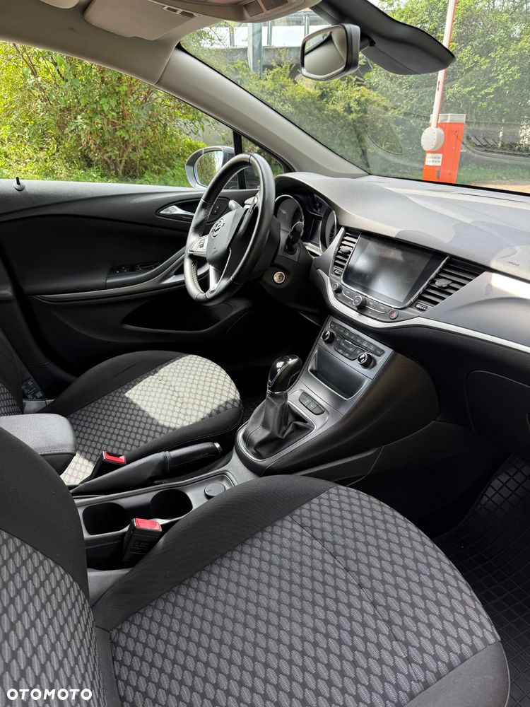 Opel Astra 1.4 T Enjoy - 10
