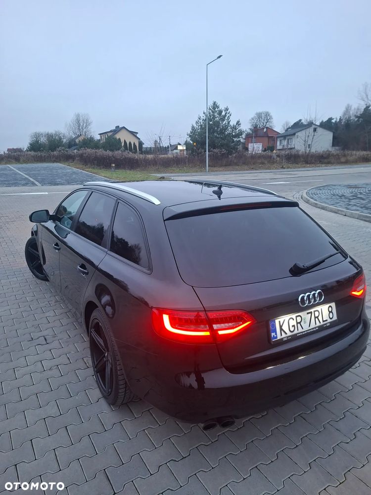 Audi A4 Avant 2.0 TDI DPF quattro S tronic S line Sportpaket - 18