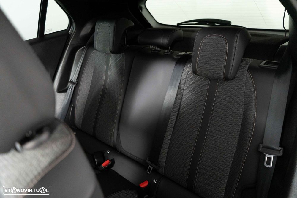 Peugeot 2008 1.2 Hybrid Allure e-DCS6 - 10