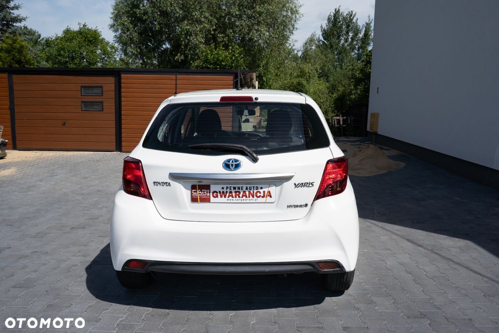 Toyota Yaris Hybrid 100 Active EU6 - 4