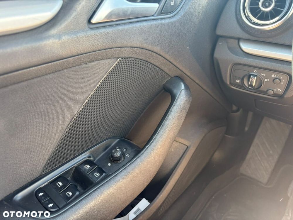 Audi A3 Sportback 1.2 TFSI S tronic Attraction - 9