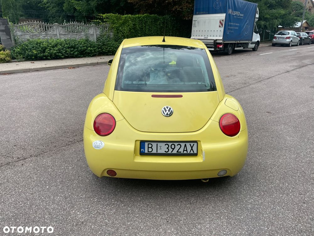 Volkswagen New Beetle - 4