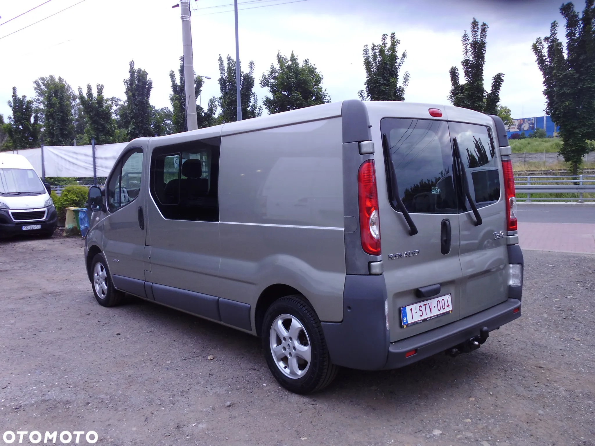 Renault TRAFIC - 10