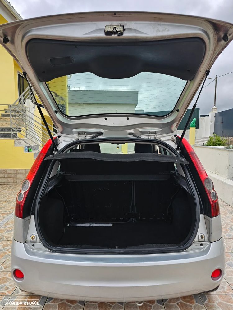 Ford Fiesta - 8