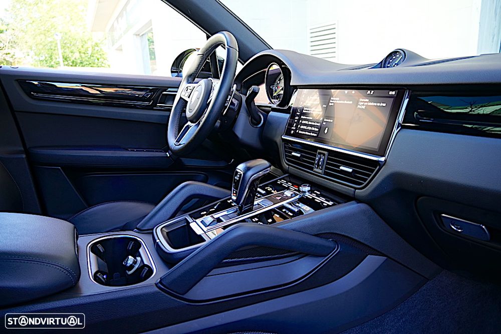 Porsche Cayenne Coupé E-Hybrid - 26