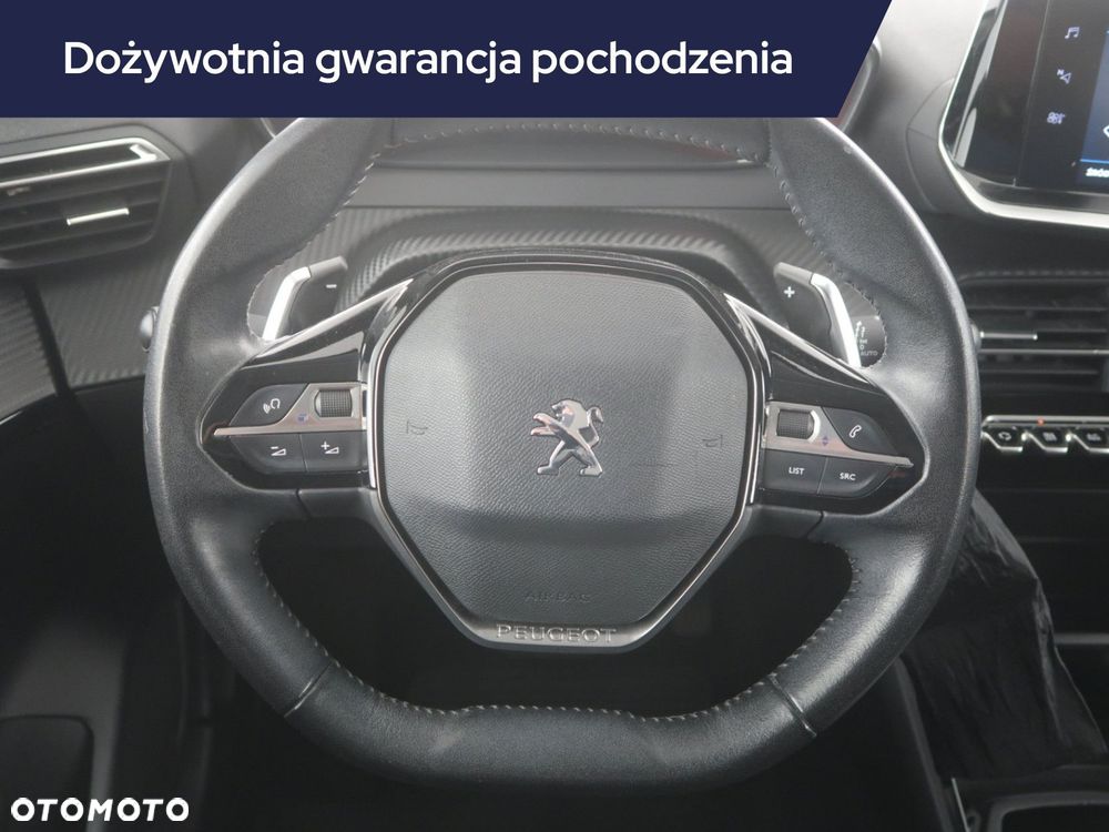 Peugeot 208 - 17