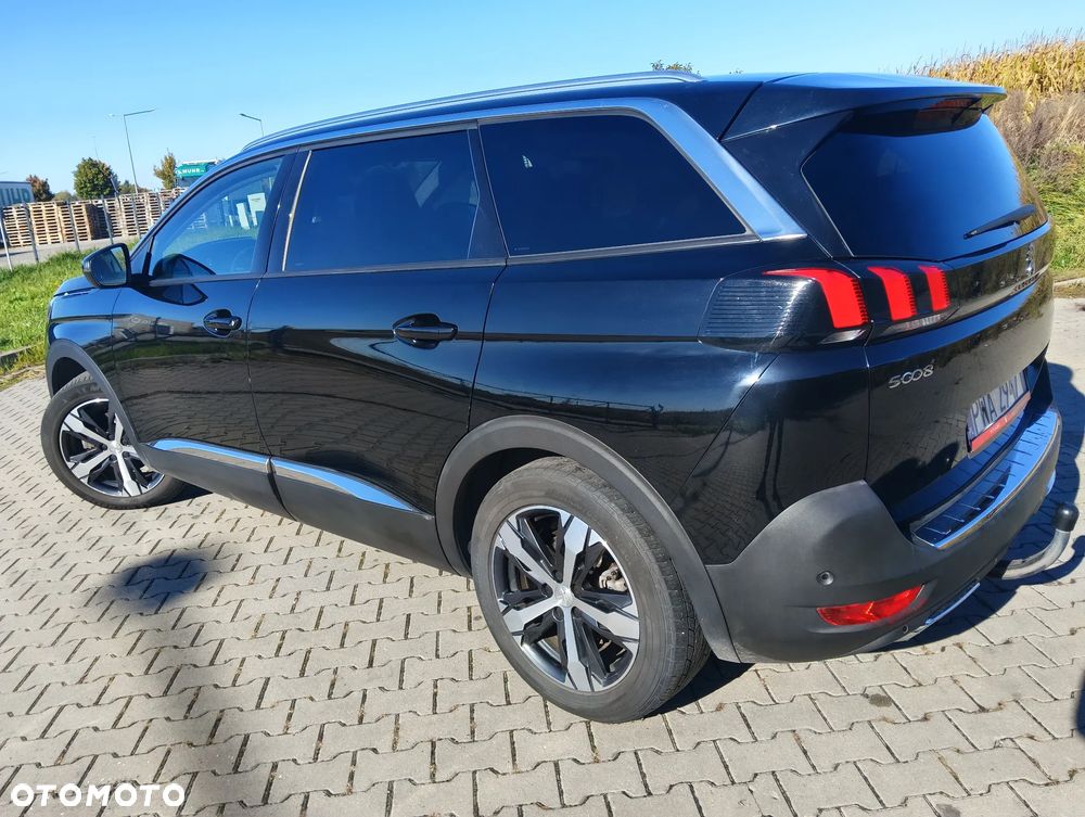 Peugeot 5008 2019 photo 4