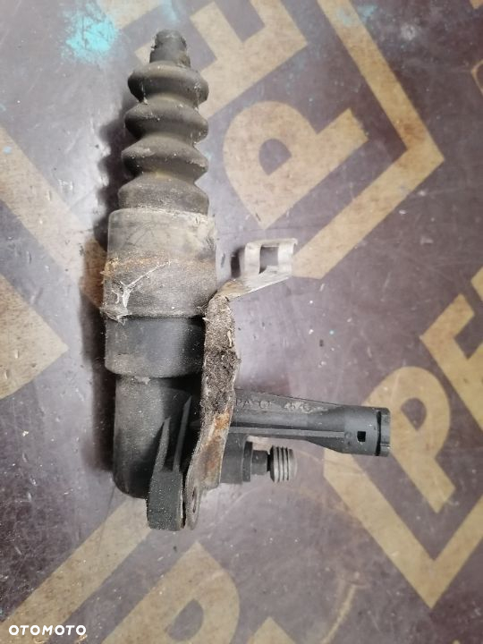Wysprzęglik Pompka Sprzęgła Audi VW Skoda 8E0721257A - 4