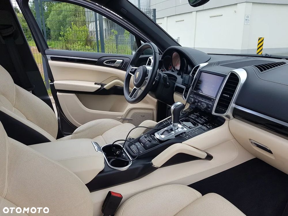 Porsche Cayenne S Diesel - 18