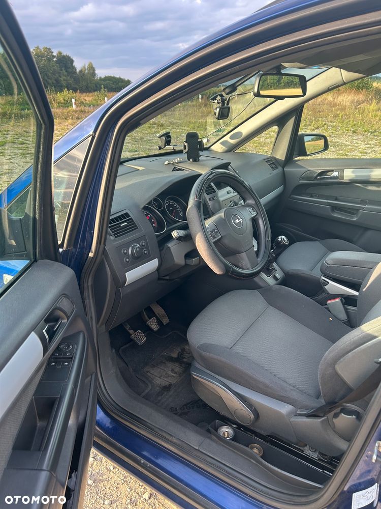 Opel Zafira 1.6 Enjoy - 7