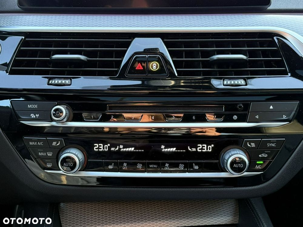 BMW Seria 5 - 28