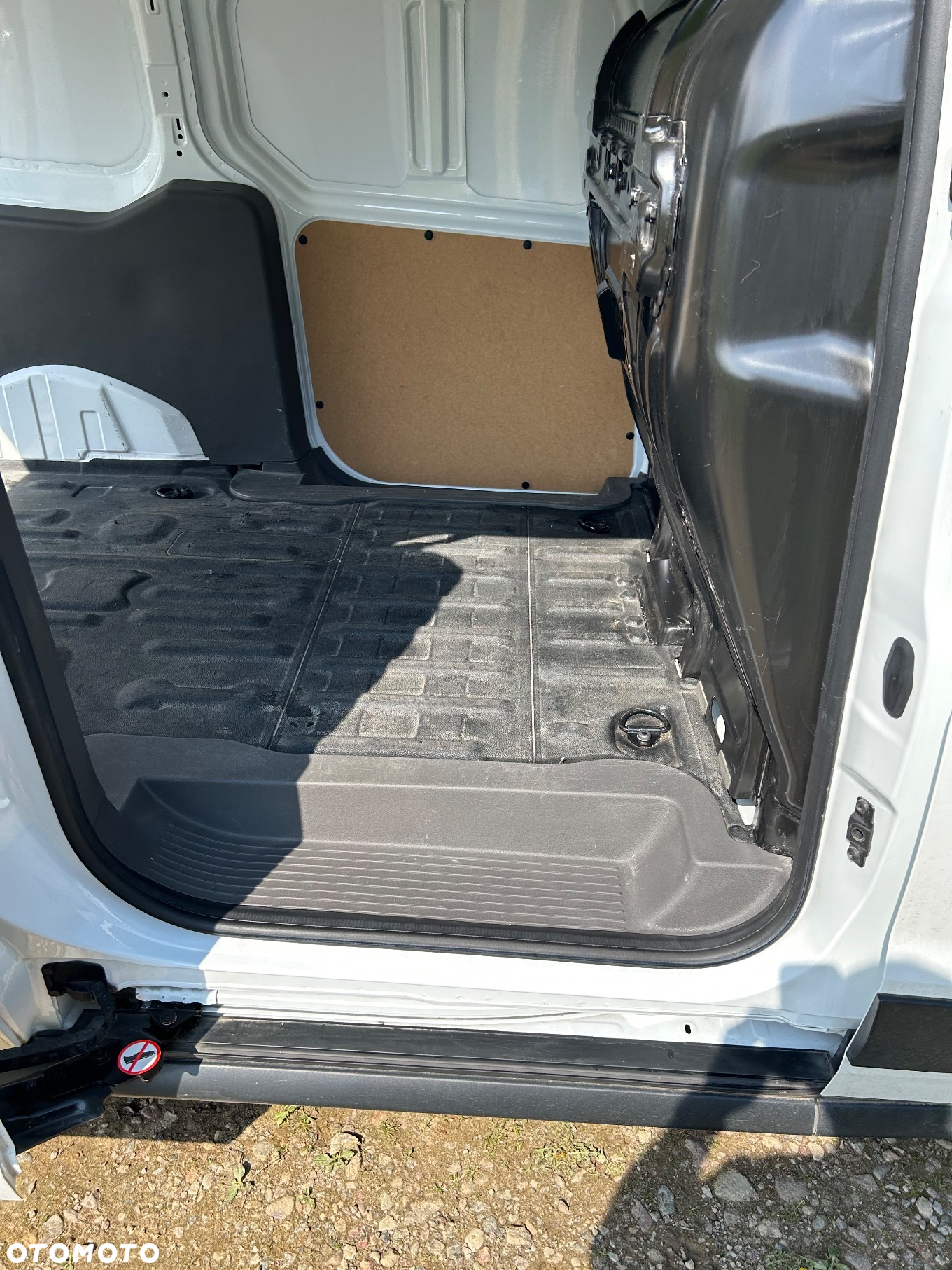 Ford Transit Connect - 8