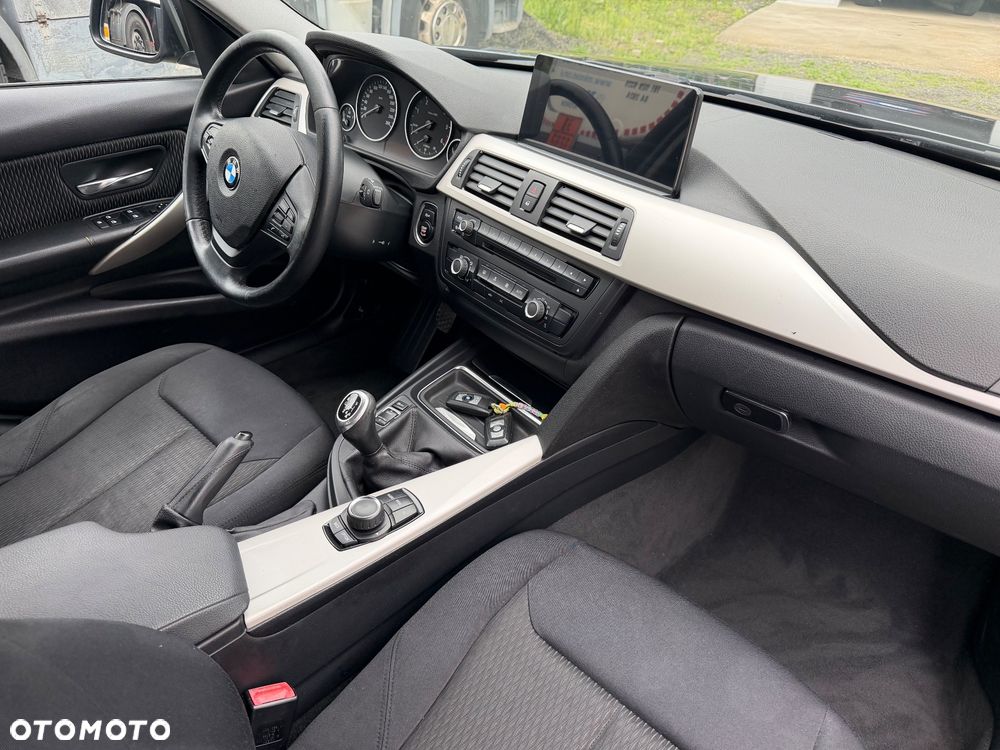 BMW Seria 3 316d - 9