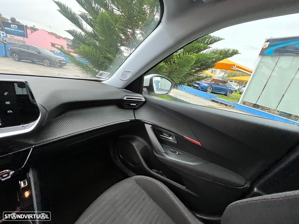 Peugeot e-2008 50 kWh Active Pack - 30