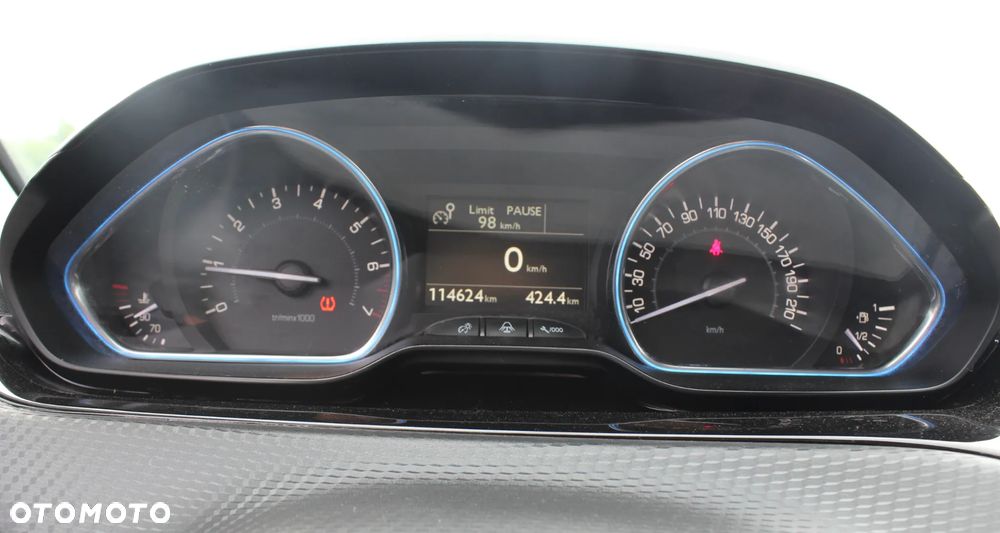 Peugeot 2008 PureTech 110 Stop&Start Allure - 26