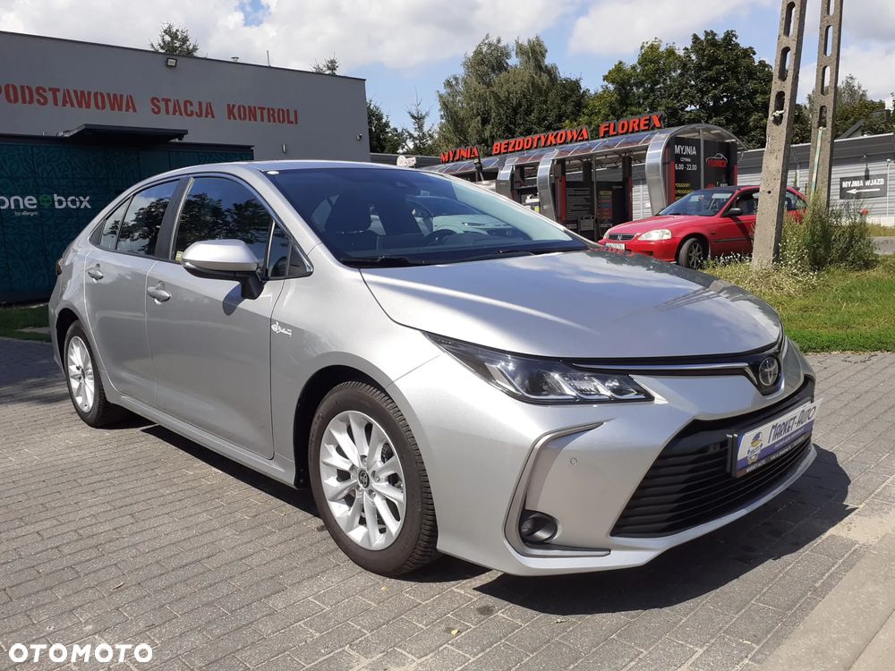 Toyota Corolla - 1