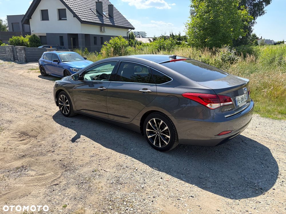 Hyundai i40 1.6 CRDi Premium DCT - 3