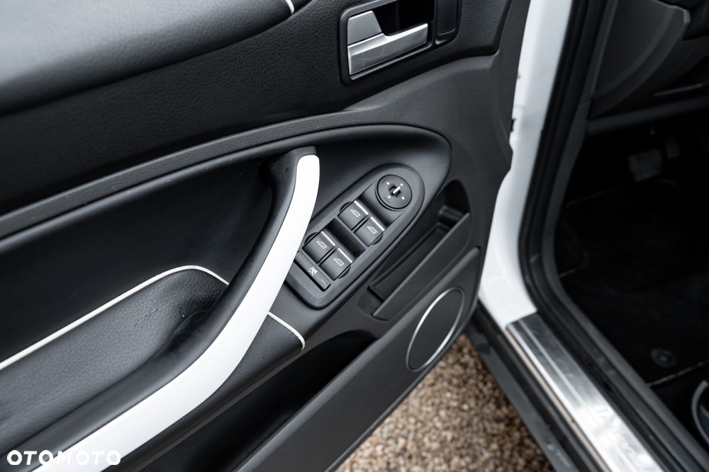 Ford Kuga 2.5 Individual - 17