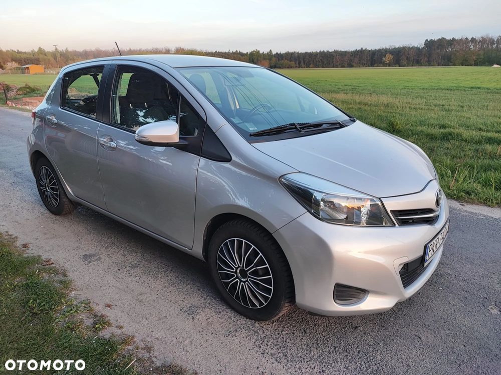 Toyota Yaris 1.33 VVT-i - 2