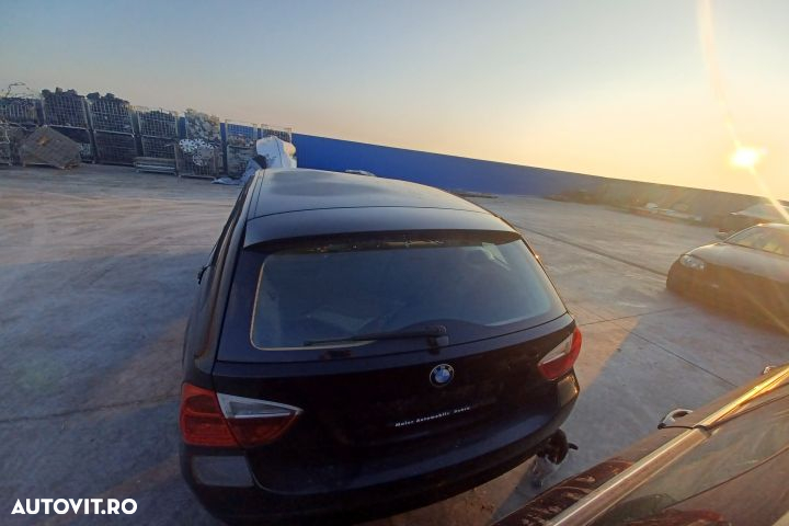 Lampa stop stanga pe aripa BMW Seria 3 E91  [din 2004 pana  2010] seria Touring wagon 320d AT (177 - 9