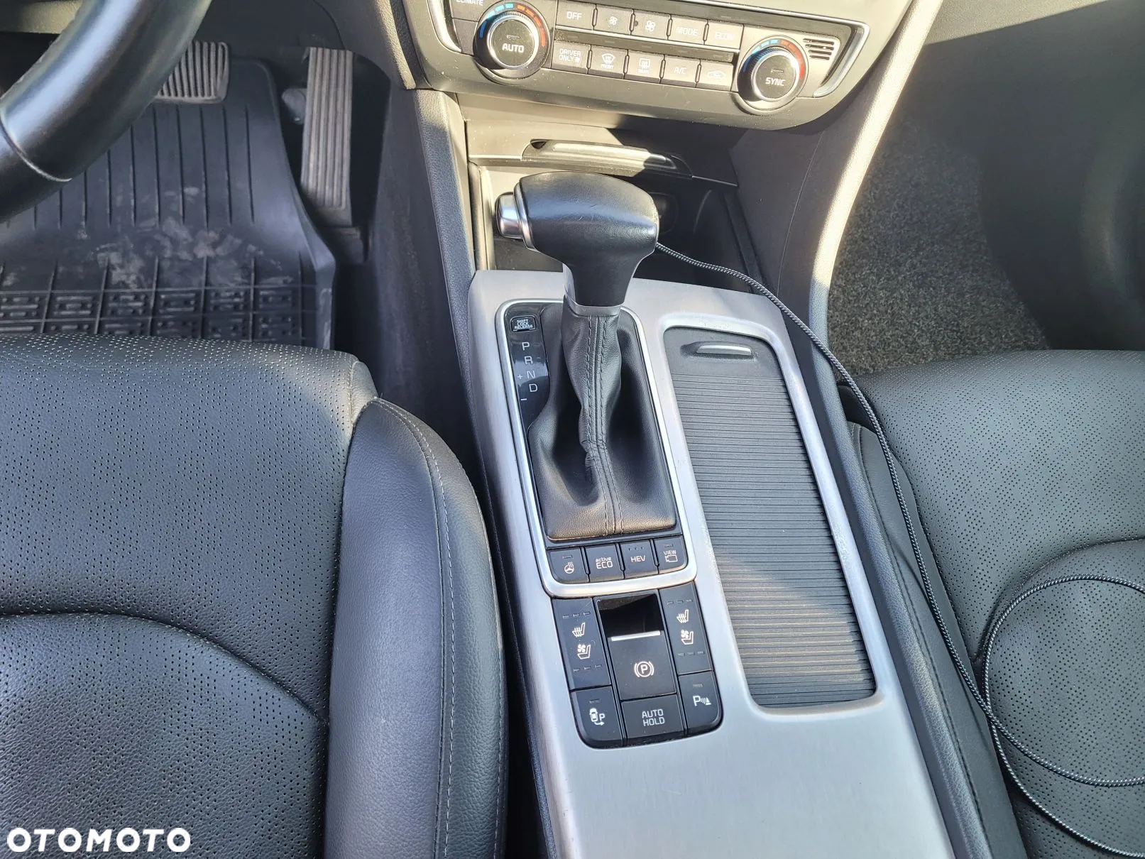 Kia Optima Plug-in Hybrid - 25
