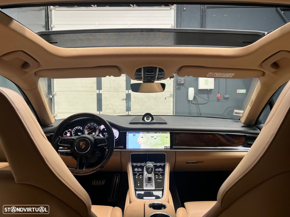 Porsche Panamera - 14