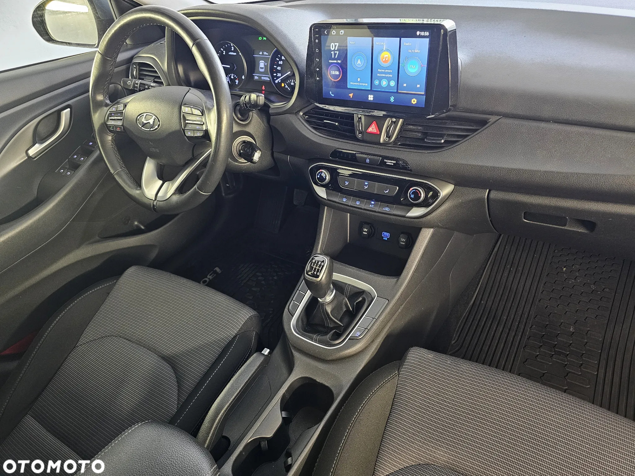 Hyundai i30 1.6 D Classic + - 19