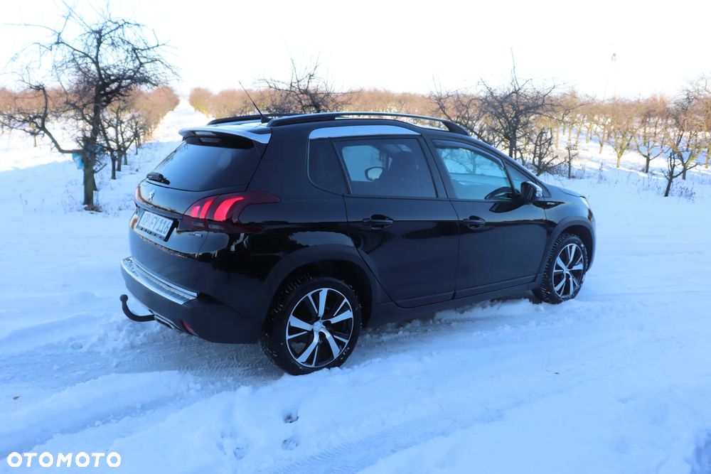 Peugeot 2008 PureTech 130 EAT8 GT Exclusive - 6