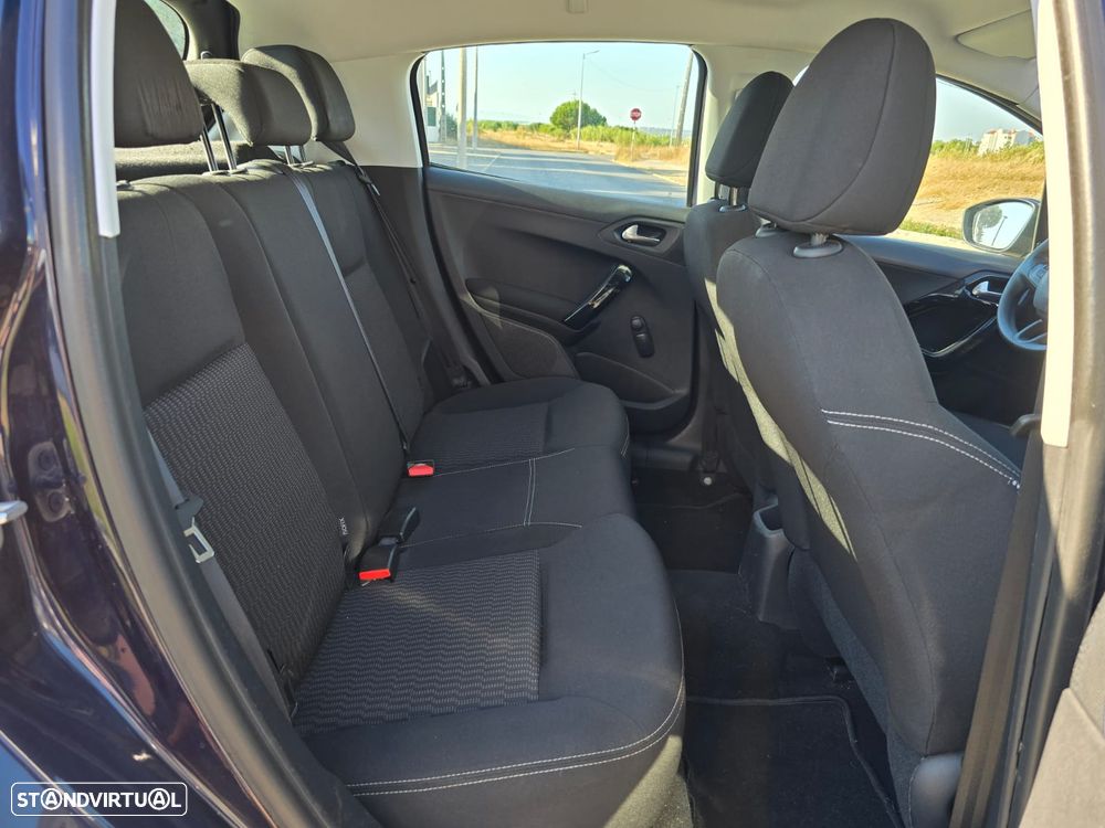 Peugeot 208 82 VTI Style - 8