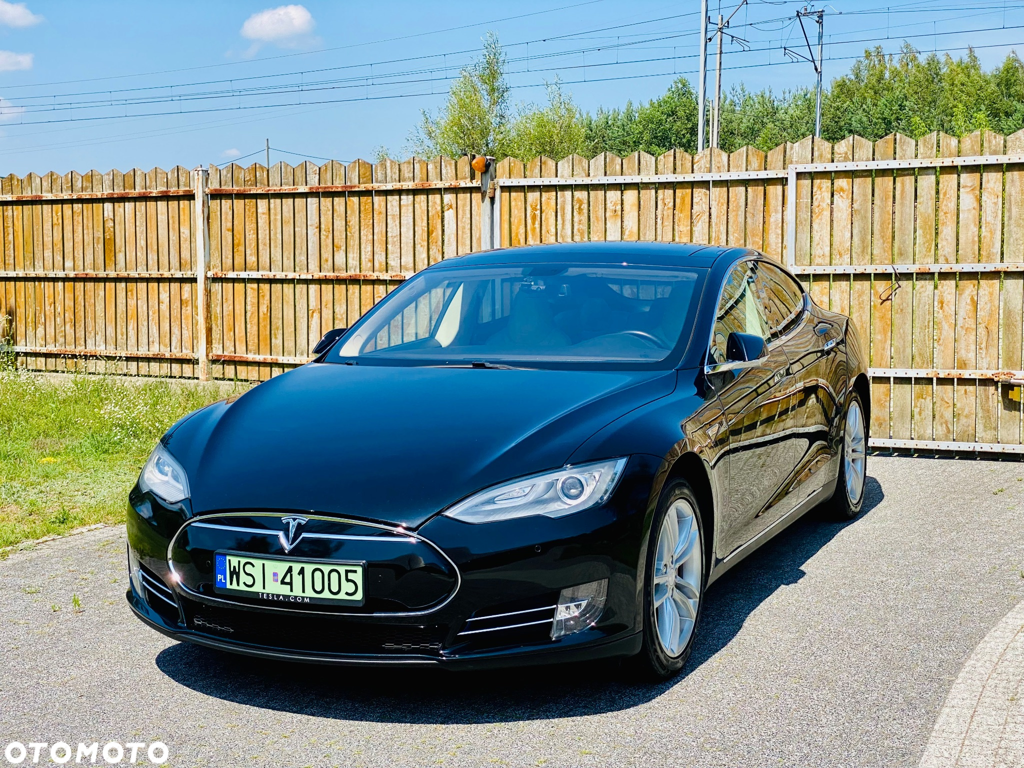 Tesla Model S Standard - 10