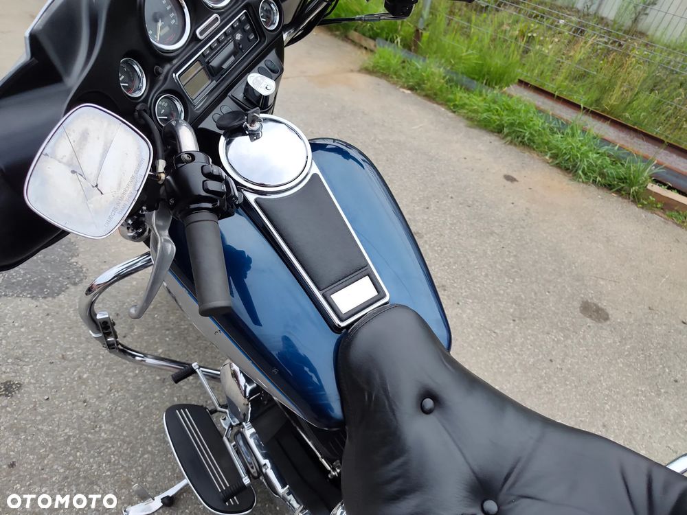 Harley-Davidson FLHT Electra Glide Standard - 24