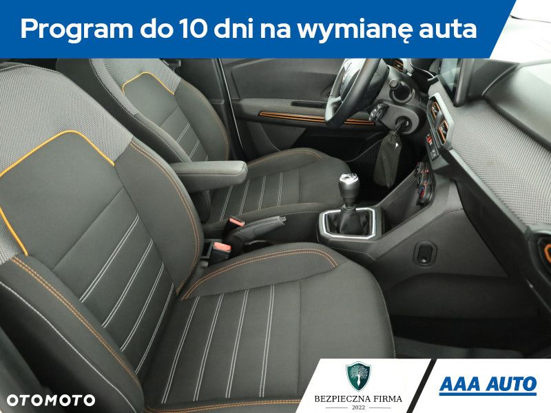 Dacia Sandero - 8
