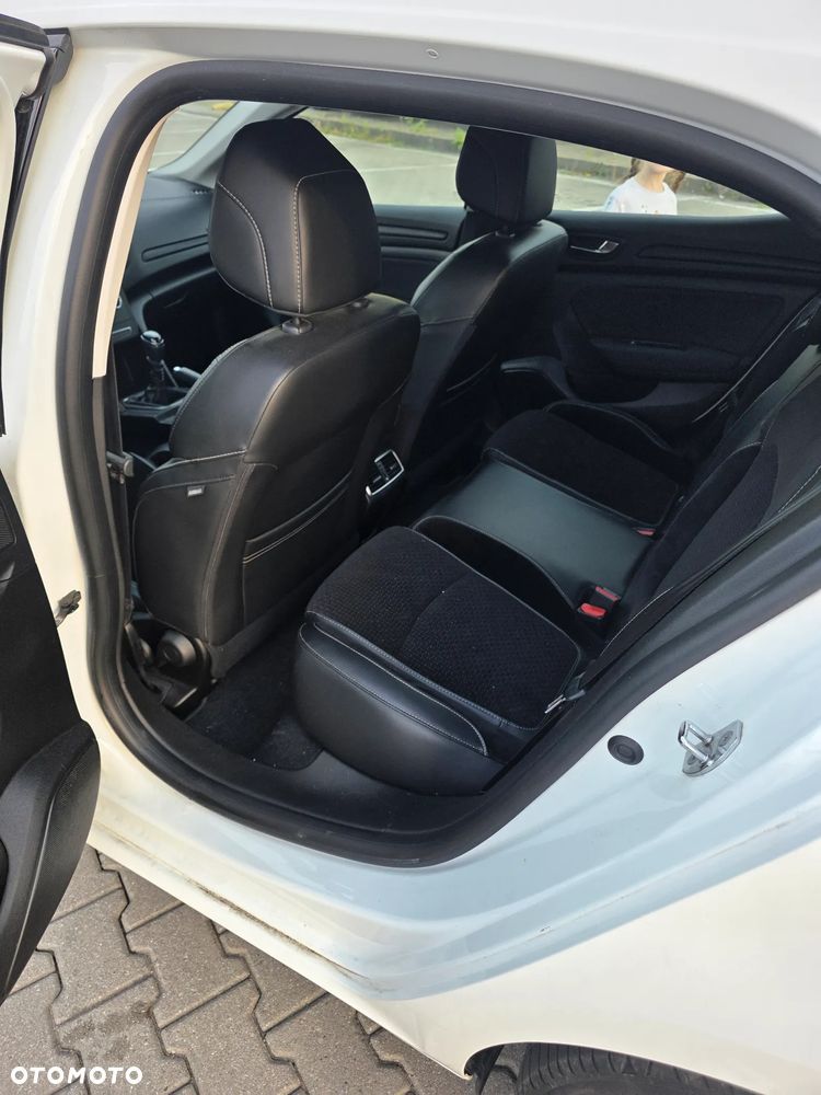 Renault Megane 1.5 Blue dCi Life - 10