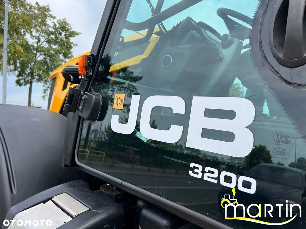 JCB Fastrac 3200 Sisu Xtra - 17