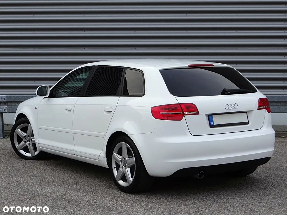 Audi A3 Sportback 1.6 Ambition - 19
