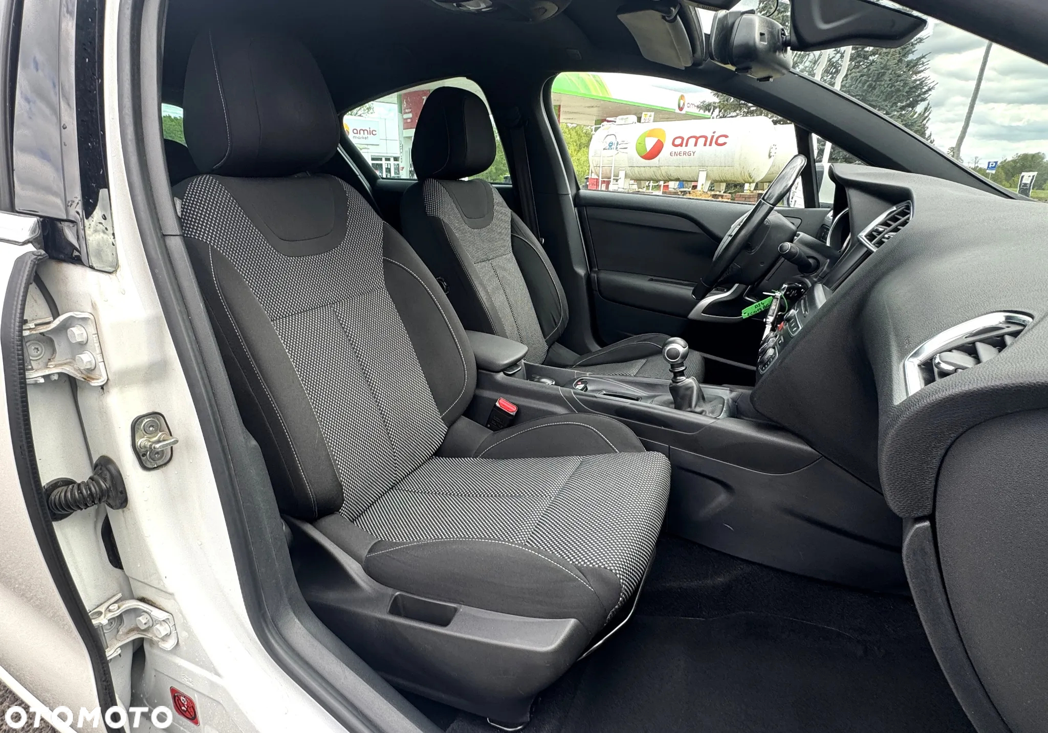Citroën DS4 Crossback PureTech 130 S&S - 32