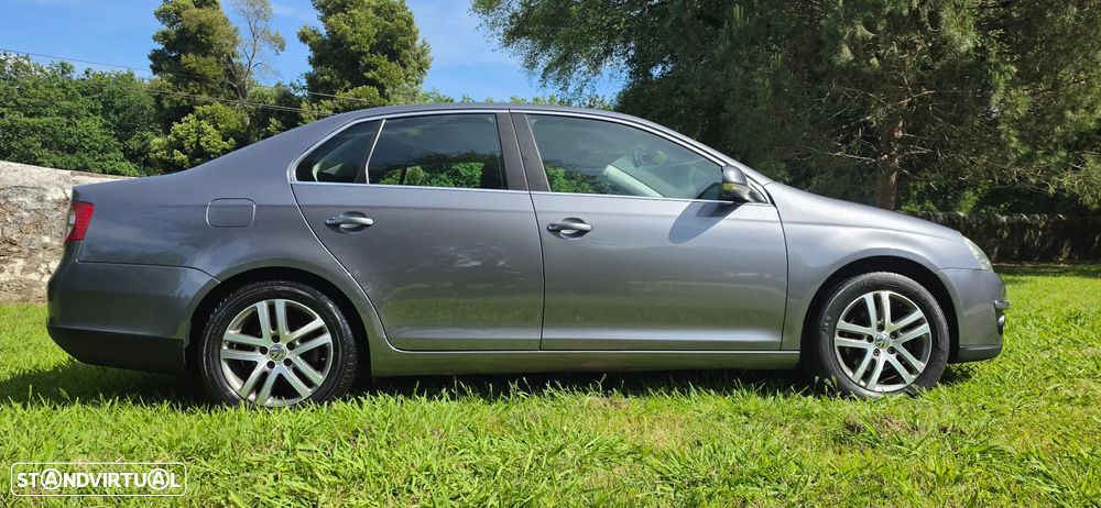 VW Jetta 1.9 TDi BlueM. Trendline - 6
