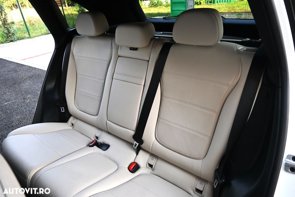 Mercedes-Benz GLC 200 4Matic 9G-TRONIC Edition Avantgarde - 17