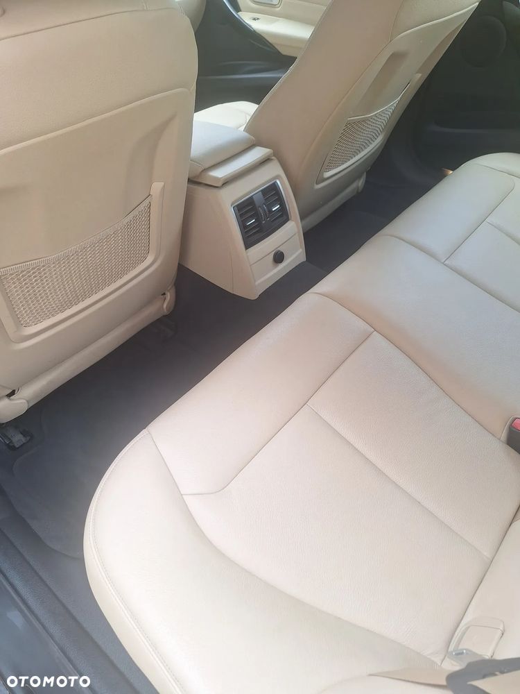 BMW Seria 3 320d Luxury Line - 8