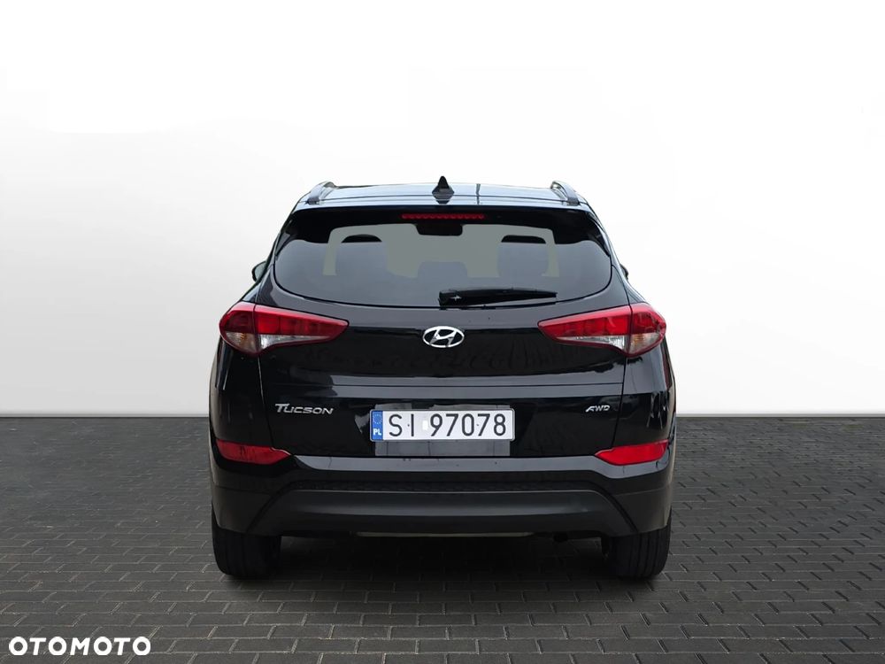 Hyundai Tucson - 4