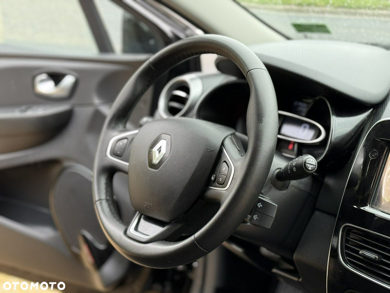 Renault Clio - 21