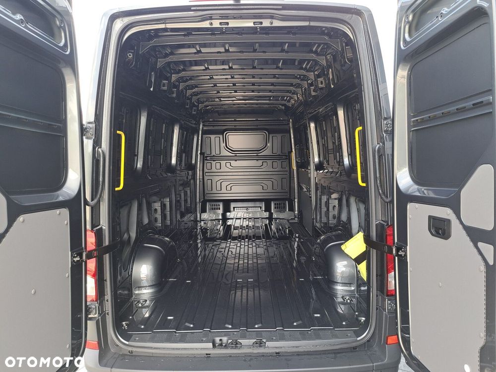 Volkswagen Crafter - 9