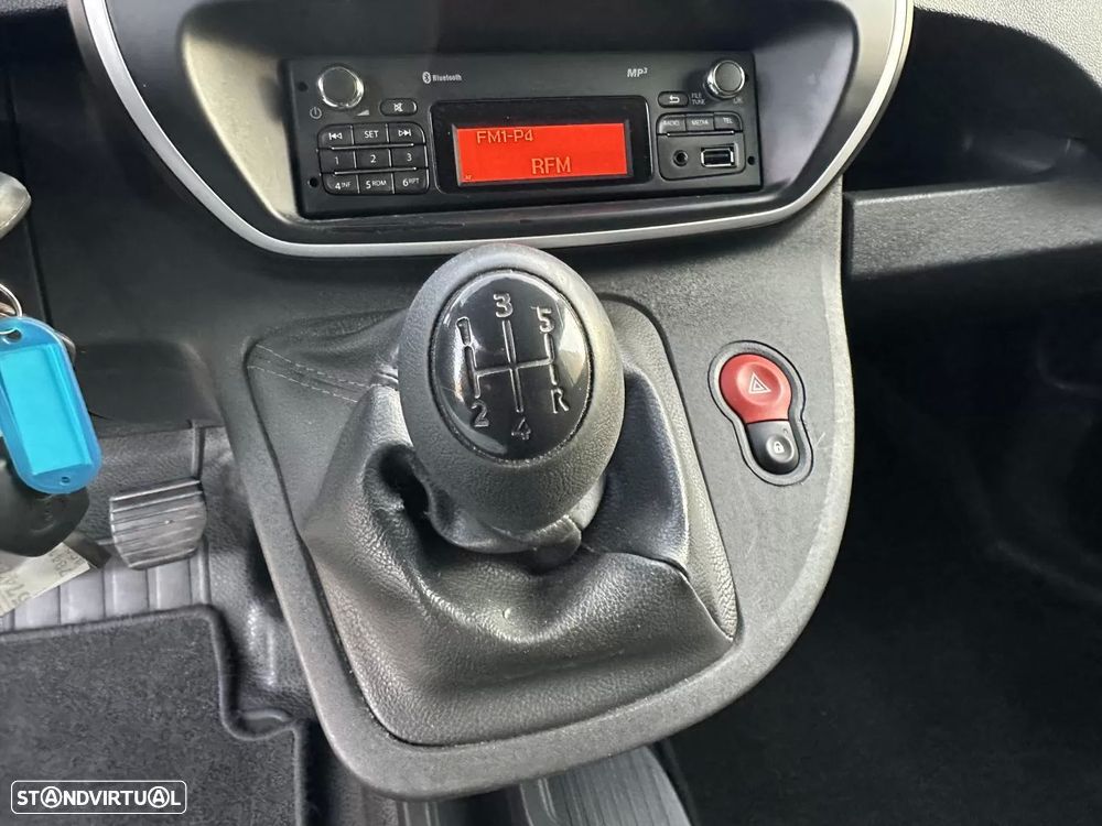 Renault kangoo compact 1.5 dci iva dedutivel - 24