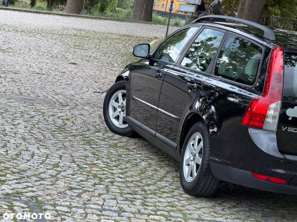 Volvo V50 1.6D - 33