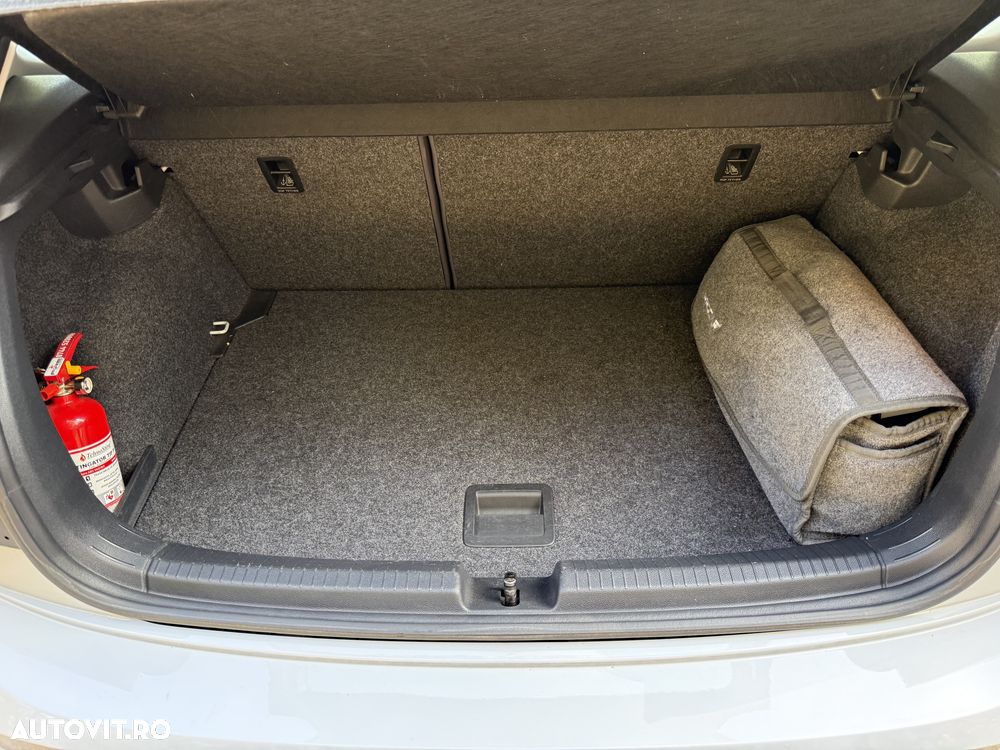 Volkswagen Polo - 16